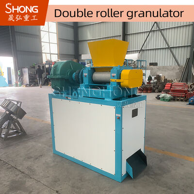 Máquina de granulação de fertilizantes de potássio por extrusão a duplo rolo com capacidade de 1 a 4 t/h e construção em aço carbono